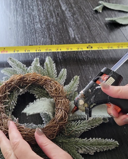 dwelling envy diy studio mcgee wreath dupe | Dwelling Envy Interiors